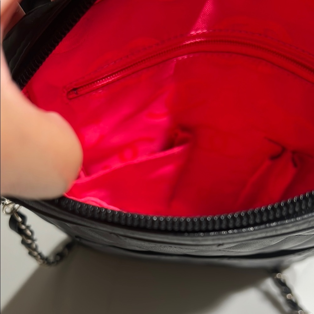 Chanel 100% authentic Cambon Quilted Bag with a non branded Strap,like new. - Picture 4 of 9